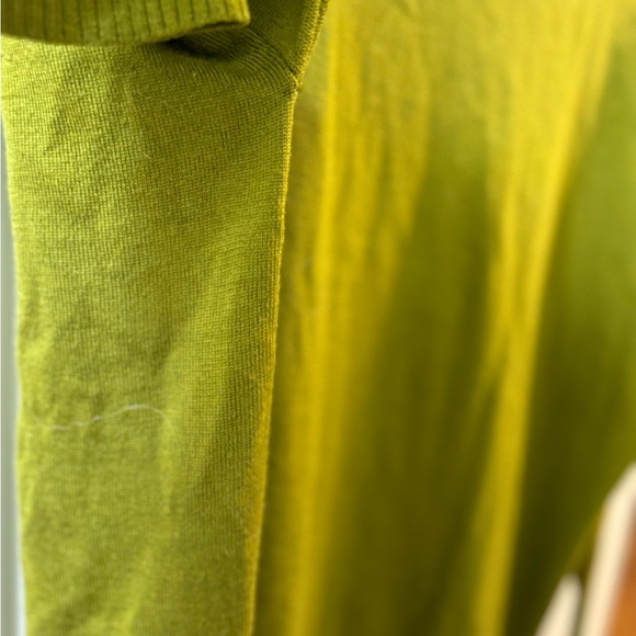 Stunning EF Sweater - Picture 7 of 11